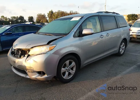 2016 Toyota Sienna Le 8 Passenger из США, поврежденный, VIN 5TDKK3DC2GS706077